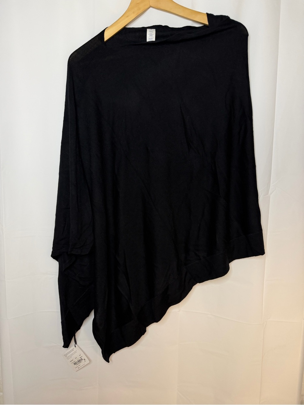 Lululemon Yin poncho NWT